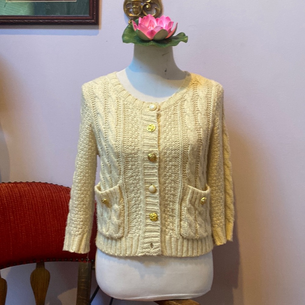 I love HB1 Soft Cream White Cardigan